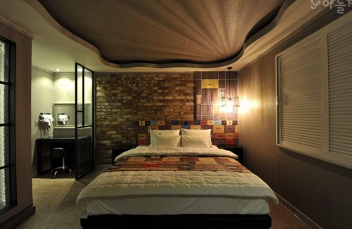 Gumi Hotel | Gumi Wonpyeong-dong B and B