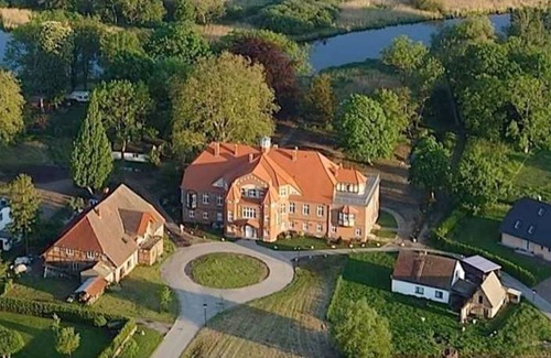 Putnitz Apartment | Gutsherrenwohnung - Schloss Pütnitz - Kanuspezial ab 4 Ü