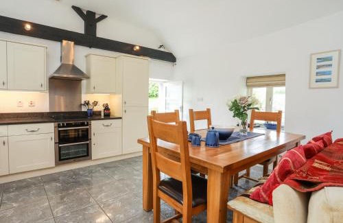 Newborough House | Gwel y Rhos