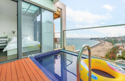 Gyeongju House | Gyeongju Wave Dokchae Poolvilla Pension