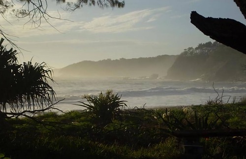 Korora House | Gypsea Stays - stunning beach right at your back door!