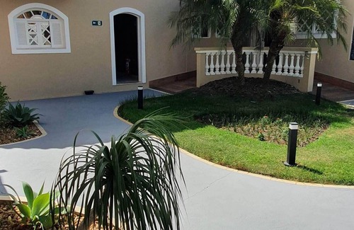 Grussai House | Há Pousada Dom Quixote Esta a 1 Minuto do mar e lhe Oferece Requinte e Aconchego