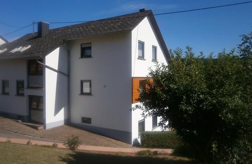Greimerath Apartment | Hänner Huppeshaus - Apartments Greimerather Forst