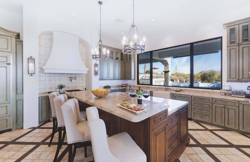 Pinnacle Peak House | HÓZHÓ Serenity Estate