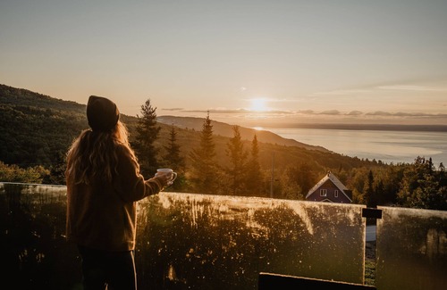 Saint-Joseph-de-la-Rive Ski Chalet | Hôtel à la maison - Mystik Charlevoix, spa et vue
