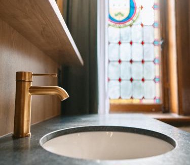 Chicoutimi Hotel | Hôtel Château Cran Chaud