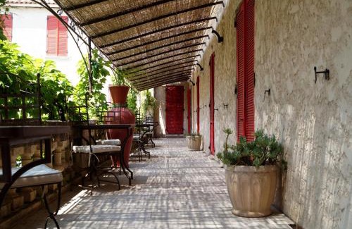 Hyeres City Centre Hotel | Hôtel Les Orangers