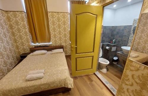 Bucharest City-Centre Hotel | H Hotel Virtual Reception