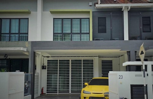 Shah Alam House | H+M Residence II [3km] to Setia City Convention