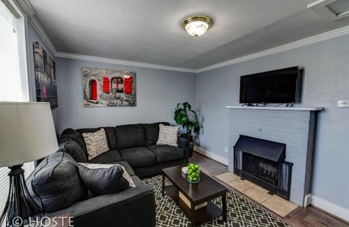 Central Colorado Springs House | *H* NEW! Downtown Cottage Newly Renovated! *
