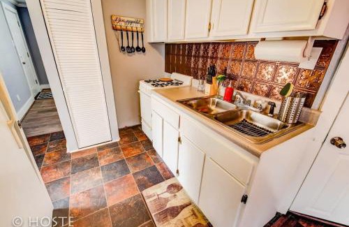 Central Colorado Springs House | *H* NEW! Downtown Cottage Newly Renovated! *