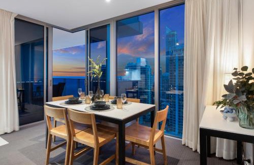 Surfers Paradise Apartment | H'Residences 2 Bedroom Unit - Ocean & City Views, Lvl 22!