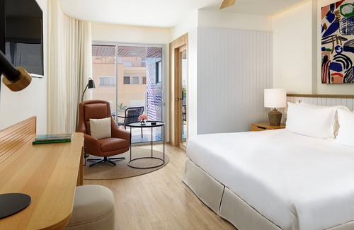 Centro Hotel | H10 Croma Malaga