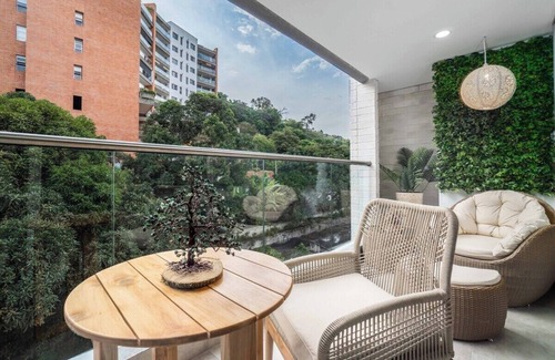 Granada Apartment | H702 - Amazing Balcony | Pool | Gym | Near Granada