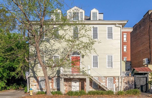 Historic District - North Condo | Habersham 1 | Historic Home, Walk to River Street