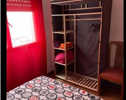 La Corredoria y Ventanielles House | Habitación con baño compartido