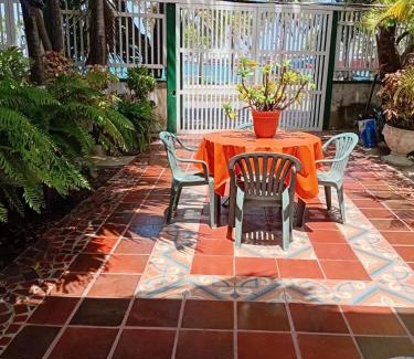 Soacha House | Habitación Matrimonial - Parejas - Frente al mar