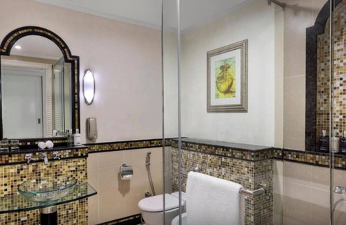 Sheikh Zayed Road Resort | Habtoor Grand Resort Tower Junior Suite