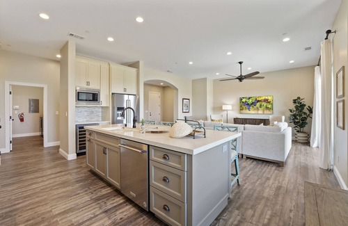 Acampo House | Hacienda Estates: Artigas - One of four new homes set in scenic vineyards