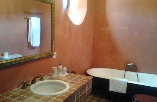 Utrera House | Hacienda La Indiana