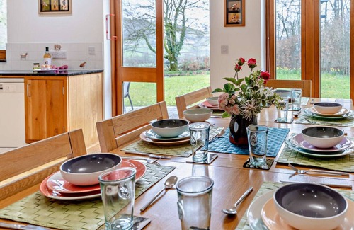 Llandovery House | Hafan Myrddin - Four Bedroom House, Sleeps 8