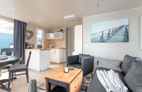 Usedom Apartment | Hafenresort Karnin - Hausboot Pit - Hausboot Pit