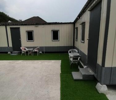 Hulu Langat House | Haimara staycation, 1 house & 3 cabin with pool hulu langat, for small event