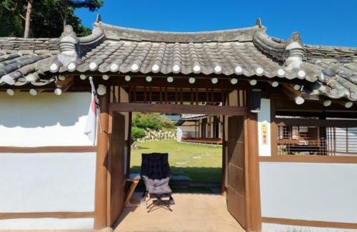 Gangneung House | Hakdong Hanok Pension