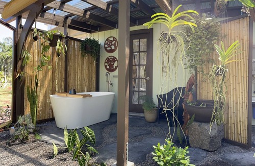 Keaau Cottage | Hale Hapu’u. A unique Hawaiian experience.