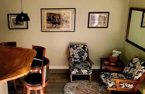 Hilo House | Hale Ilio Himeni--Hilo Coastline, Sunrises, Mauna Kea & Stars!