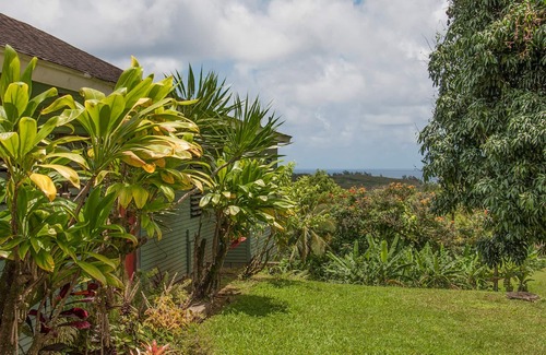 Kilauea House | Hale Kai Kalani - Hosted By Parrish Kauai - Quaint cottage near the beach & bedr