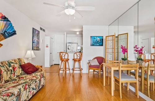 Historic Kailua Village Condo | Hale Kona Kai 409 - Find your Beach with Kona Beach Properties