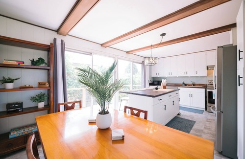 Hilo House | Hale Malu - a peaceful refuge above Hilo,