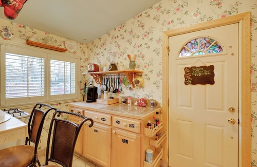Downtown Reno Apartment | Half-mi to River Walk: 'river Cottage' in Reno