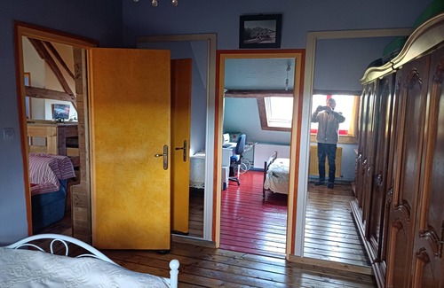 La Neuville-aux-Joutes Other | Half-timbered and brick farmhouse dating from 1819, 250 m from the Ardennes forest.