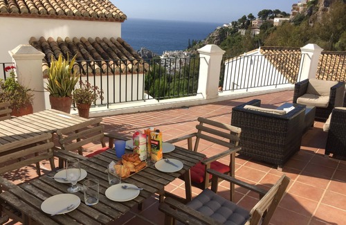 Almunecar Villa | Half-Villa Marina del Este with Sea View, Terrace & Wi-Fi