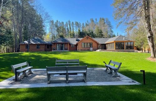 Minden Hills Resort | Haliburton Post House