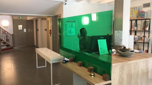 Lattes Hotel | HALT HOTEL - Choisissez l'Hôtellerie Indépendante