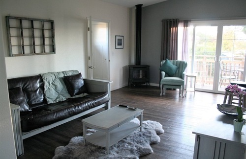 McKinleyville Cottage | Hammond Trail Cottage