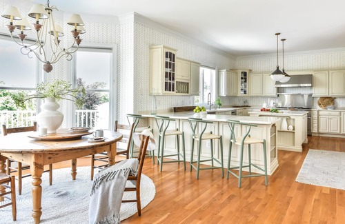 Leesburg House | Hampton Hill Manor: Luxury of Waterford