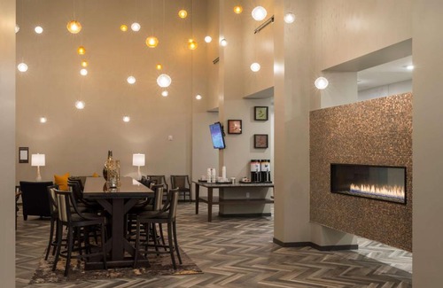 Prospect Park Hotel | Hampton Inn and Suites Minneapolis University Area, MN