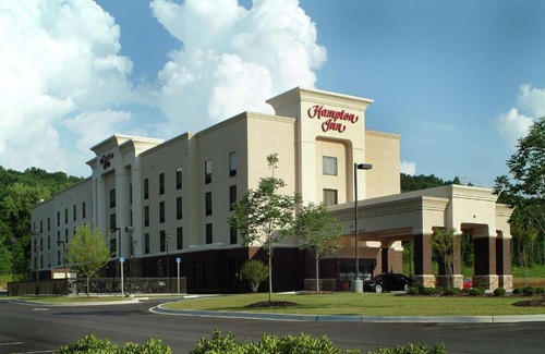 Leeds Hotel | Hampton Inn Birmingham/Leeds