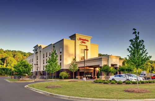 Leeds Hotel | Hampton Inn Birmingham/Leeds