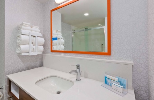 Buzzards Bay Hotel | Hampton Inn Cape Cod Canal