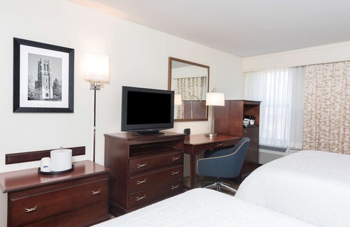 East Lansing Hotel | Hampton Inn East Lansing