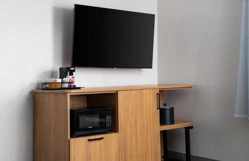 Neptune City Hotel | Hampton Inn Neptune/Wall