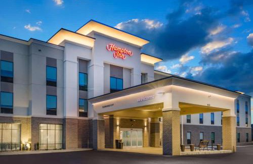Newport Hotel | Hampton Inn Newport