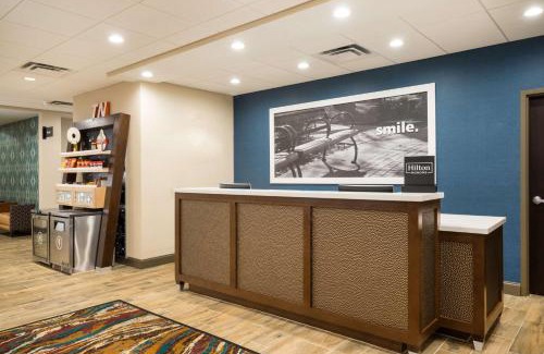 Newport Hotel | Hampton Inn Newport