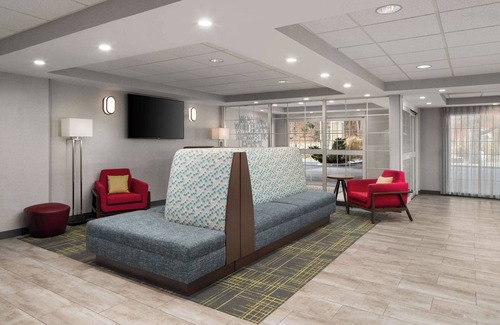 Sturbridge Hotel | Hampton Inn Sturbridge