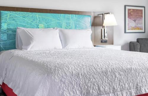 North Haven Hotel | Hampton Inn & Suites By Hilton North Haven